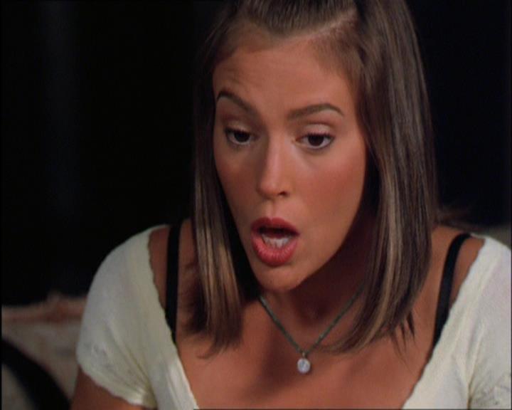 Charmed-Online_dot_net-2x03ThePaintedWorld1771.jpg
