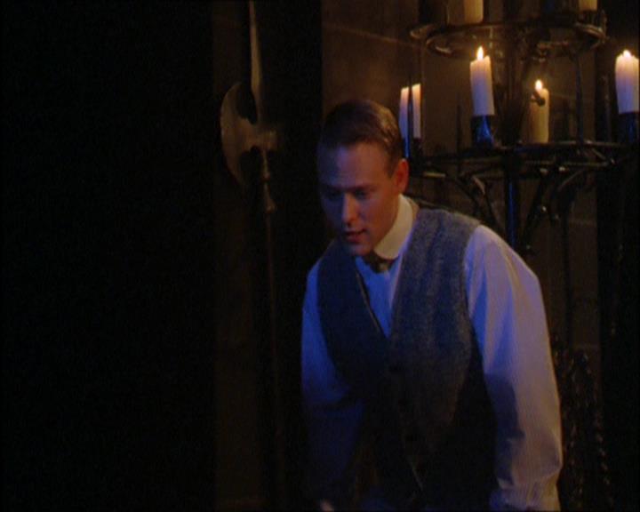 Charmed-Online_dot_net-2x03ThePaintedWorld1853.jpg