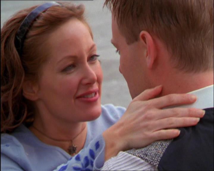 Charmed-Online_dot_net-2x03ThePaintedWorld1978.jpg
