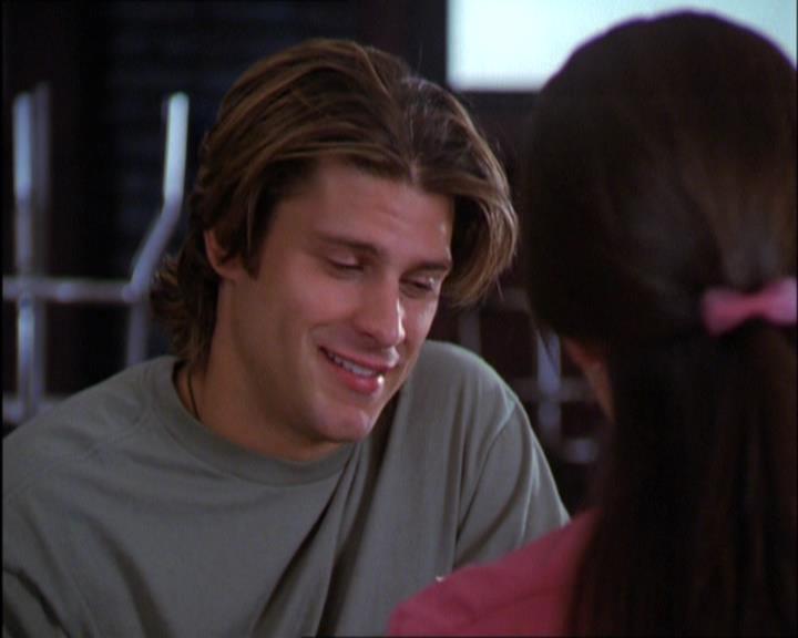 Charmed-Online_dot_net-2x03ThePaintedWorld2206.jpg
