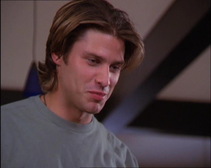 Charmed-Online_dot_net-2x03ThePaintedWorld2227.jpg