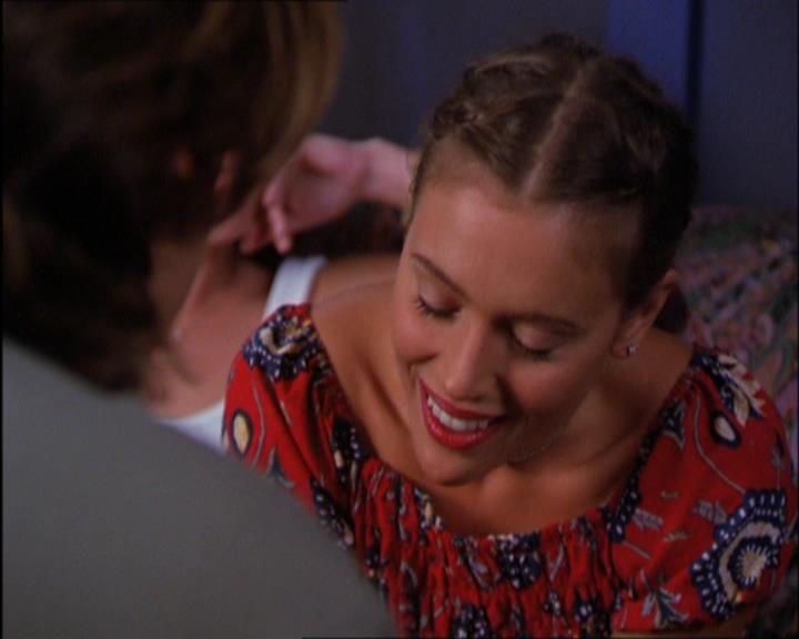 Charmed-Online_dot_net-2x03ThePaintedWorld2257.jpg