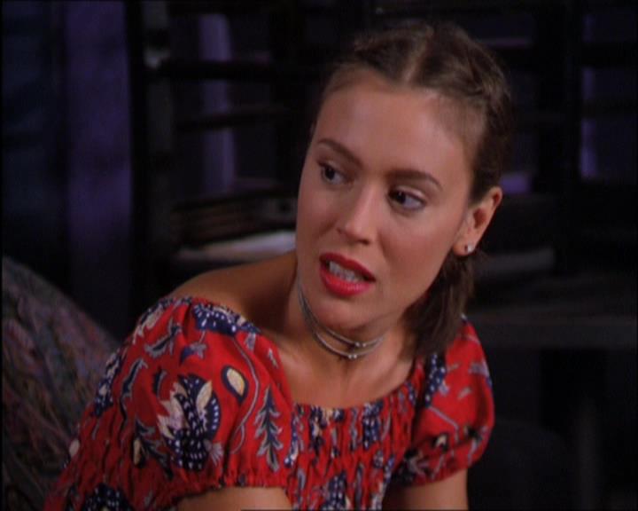 Charmed-Online_dot_net-2x03ThePaintedWorld2269.jpg