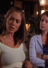 Charmed-Online_dot_net-2x03ThePaintedWorld2184.jpg