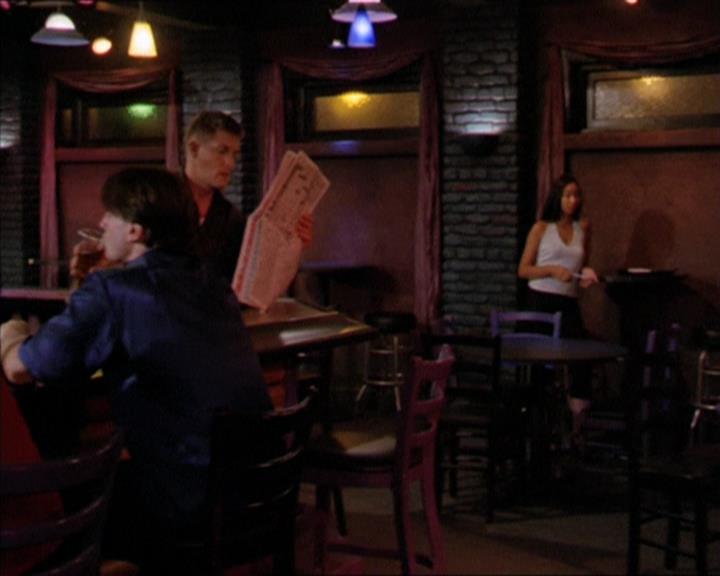 Charmed-Online_dot_net-2x05TheDevilsMusic0013.jpg