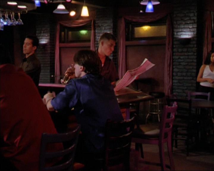 Charmed-Online_dot_net-2x05TheDevilsMusic0014.jpg