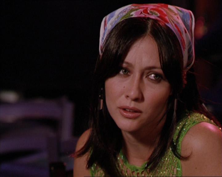 Charmed-Online_dot_net-2x05TheDevilsMusic0023.jpg