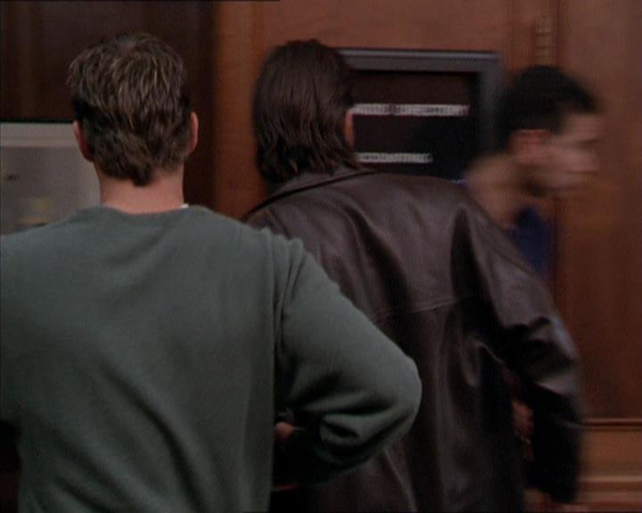 Charmed-Online_dot_net-2x05TheDevilsMusic0378.jpg