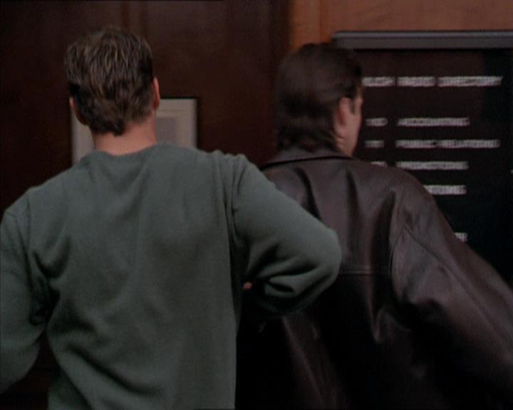 Charmed-Online_dot_net-2x05TheDevilsMusic0380.jpg