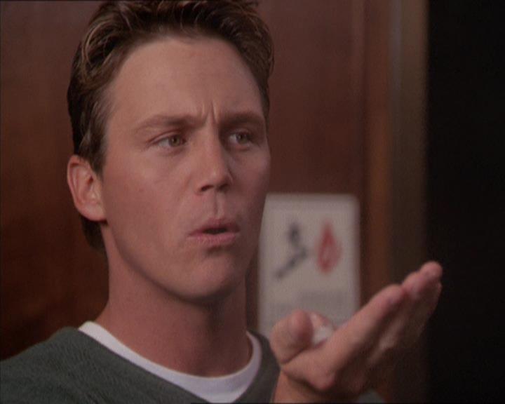 Charmed-Online_dot_net-2x05TheDevilsMusic0394.jpg