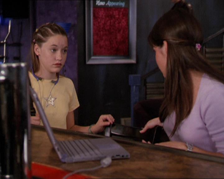 Charmed-Online_dot_net-2x05TheDevilsMusic0491.jpg