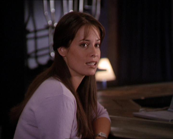 Charmed-Online_dot_net-2x05TheDevilsMusic0504.jpg