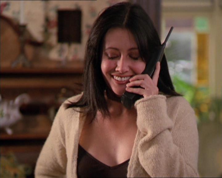 Charmed-Online_dot_net-2x05TheDevilsMusic0642.jpg
