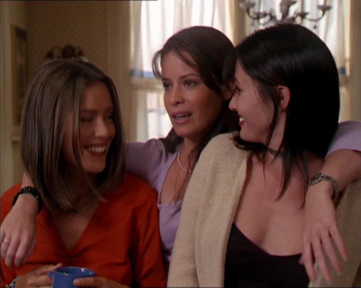 Charmed-Online_dot_net-2x05TheDevilsMusic0689.jpg