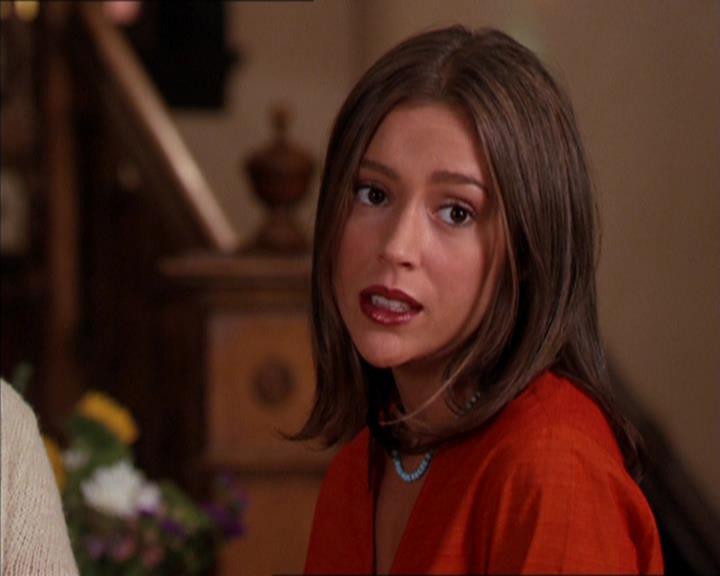 Charmed-Online_dot_net-2x05TheDevilsMusic0819.jpg