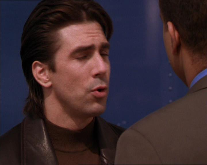 Charmed-Online_dot_net-2x05TheDevilsMusic0858.jpg