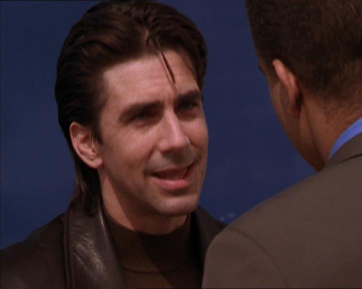 Charmed-Online_dot_net-2x05TheDevilsMusic0870.jpg