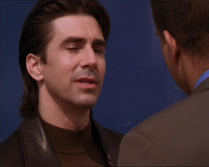 Charmed-Online_dot_net-2x05TheDevilsMusic0871.jpg