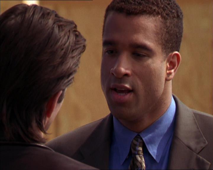 Charmed-Online_dot_net-2x05TheDevilsMusic0879.jpg