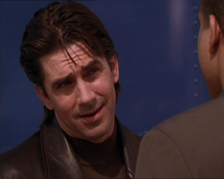 Charmed-Online_dot_net-2x05TheDevilsMusic0882.jpg