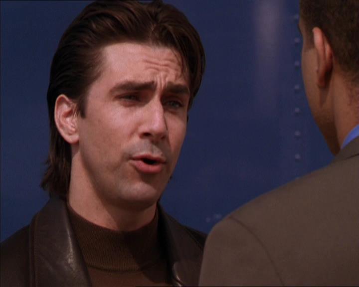 Charmed-Online_dot_net-2x05TheDevilsMusic0892.jpg