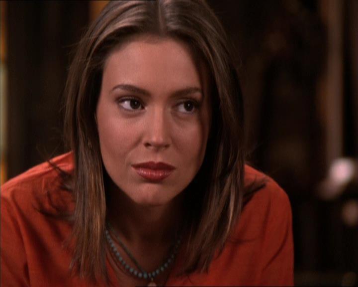Charmed-Online_dot_net-2x05TheDevilsMusic0937.jpg