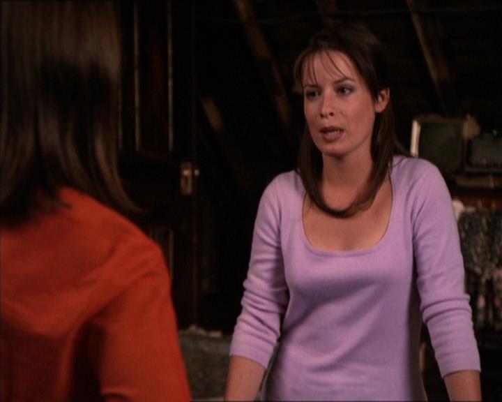 Charmed-Online_dot_net-2x05TheDevilsMusic0975.jpg
