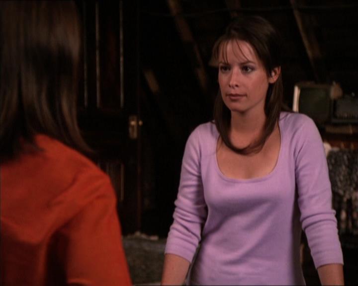 Charmed-Online_dot_net-2x05TheDevilsMusic0976.jpg