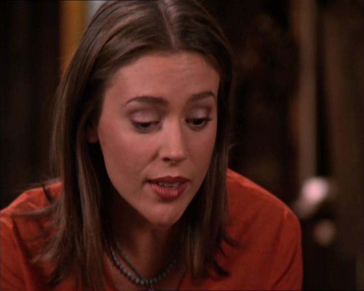 Charmed-Online_dot_net-2x05TheDevilsMusic0981.jpg
