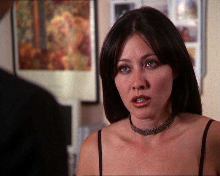 Charmed-Online_dot_net-2x05TheDevilsMusic1095.jpg