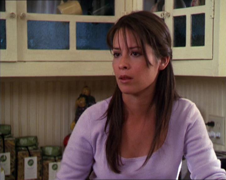 Charmed-Online_dot_net-2x05TheDevilsMusic1183.jpg