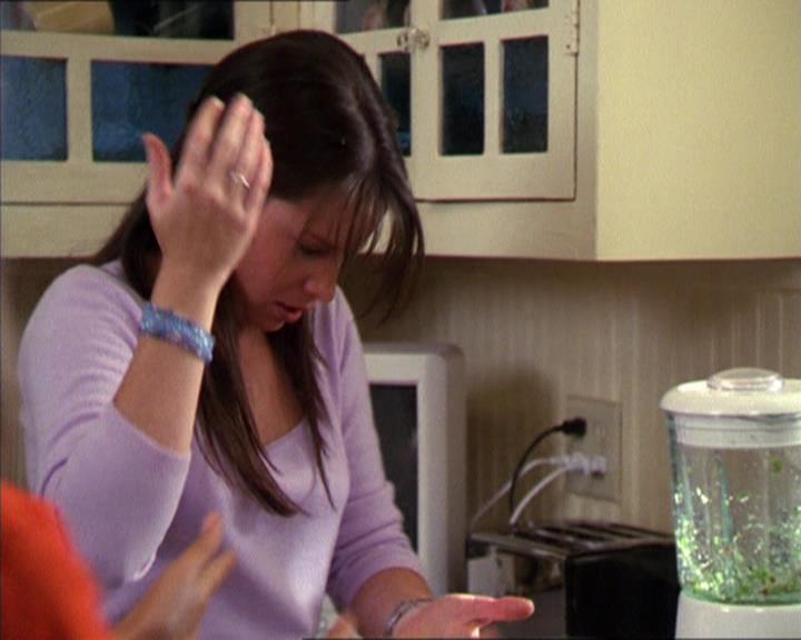 Charmed-Online_dot_net-2x05TheDevilsMusic1197.jpg