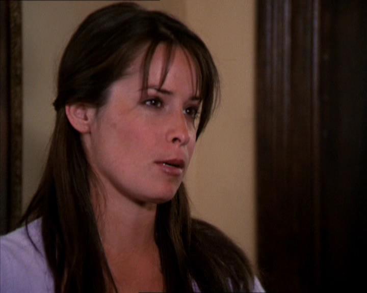 Charmed-Online_dot_net-2x05TheDevilsMusic1276.jpg