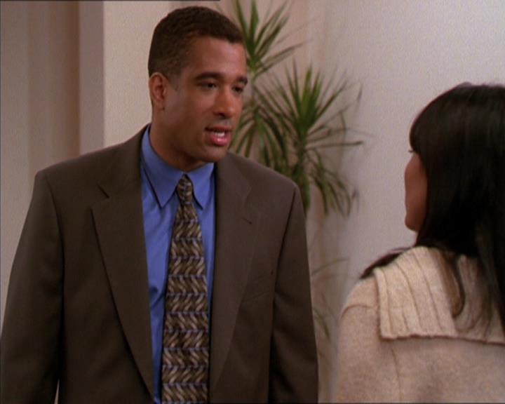 Charmed-Online_dot_net-2x05TheDevilsMusic1311.jpg