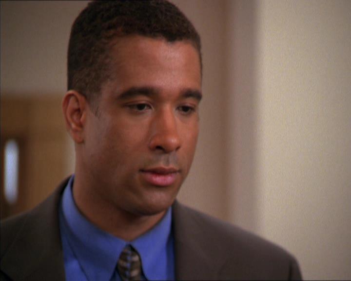 Charmed-Online_dot_net-2x05TheDevilsMusic1391.jpg