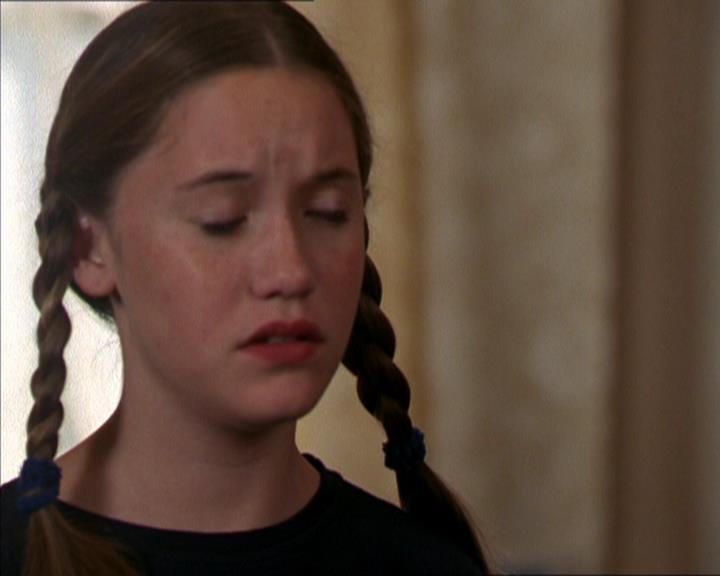 Charmed-Online_dot_net-2x05TheDevilsMusic1430.jpg