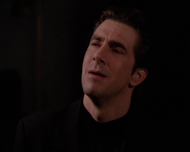 Charmed-Online_dot_net-2x05TheDevilsMusic1705.jpg