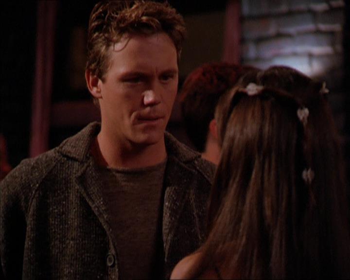 Charmed-Online_dot_net-2x05TheDevilsMusic1793.jpg