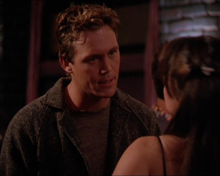 Charmed-Online_dot_net-2x05TheDevilsMusic1813.jpg