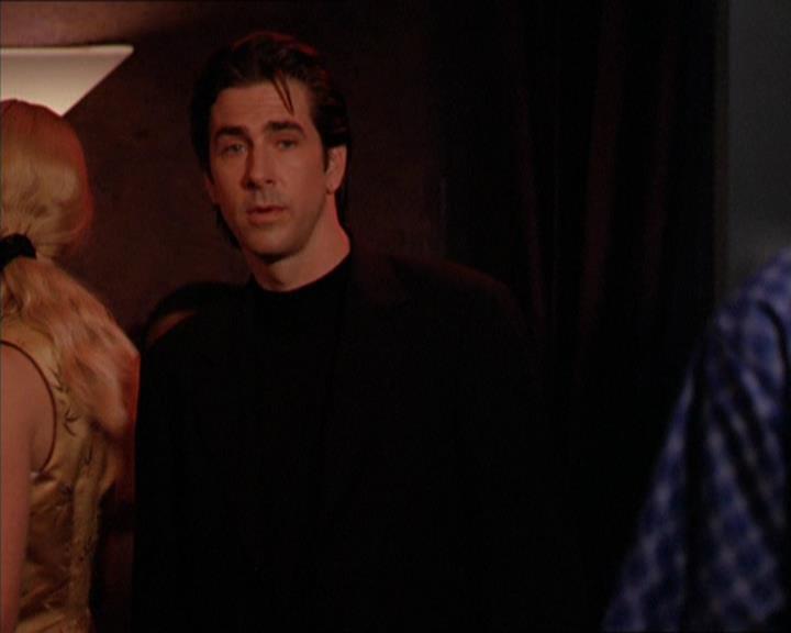 Charmed-Online_dot_net-2x05TheDevilsMusic1885.jpg
