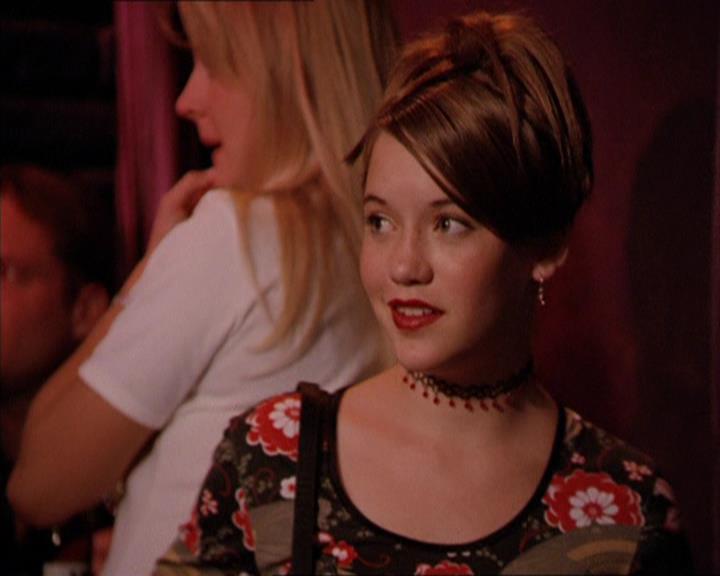 Charmed-Online_dot_net-2x05TheDevilsMusic1965.jpg