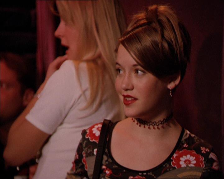 Charmed-Online_dot_net-2x05TheDevilsMusic1966.jpg