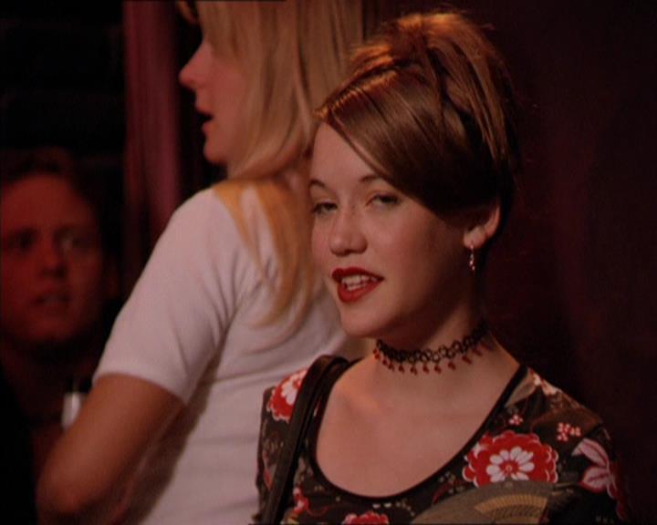 Charmed-Online_dot_net-2x05TheDevilsMusic1969.jpg