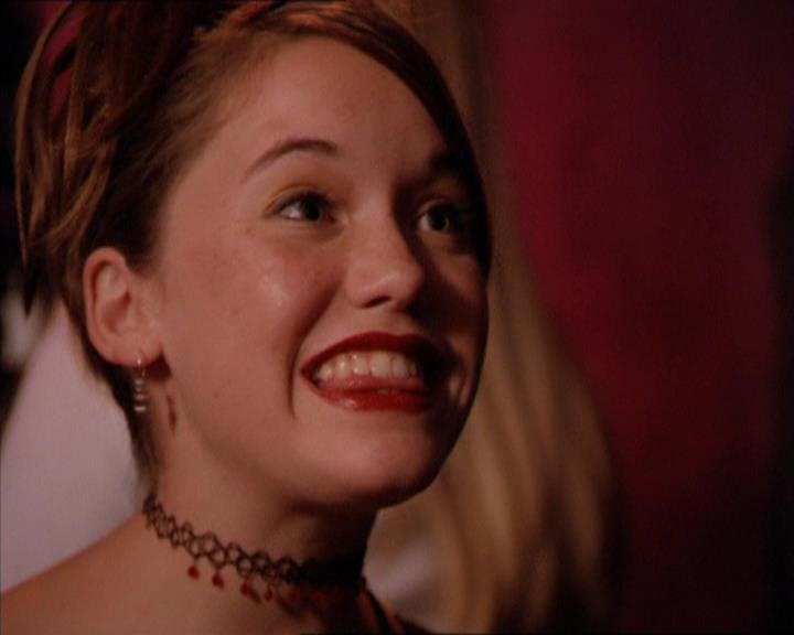 Charmed-Online_dot_net-2x05TheDevilsMusic1999.jpg
