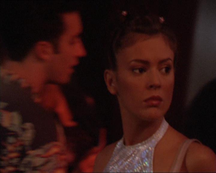 Charmed-Online_dot_net-2x05TheDevilsMusic2007.jpg
