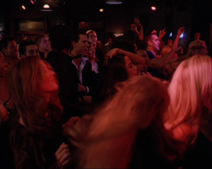 Charmed-Online_dot_net-2x05TheDevilsMusic2059.jpg
