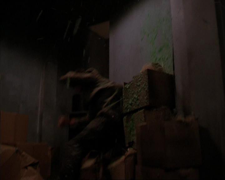 Charmed-Online_dot_net-2x05TheDevilsMusic2196.jpg