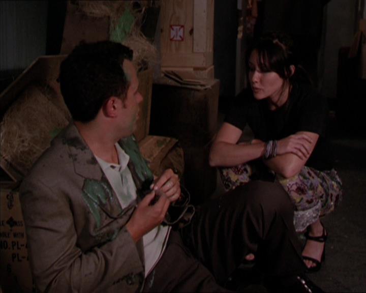 Charmed-Online_dot_net-2x05TheDevilsMusic2238.jpg