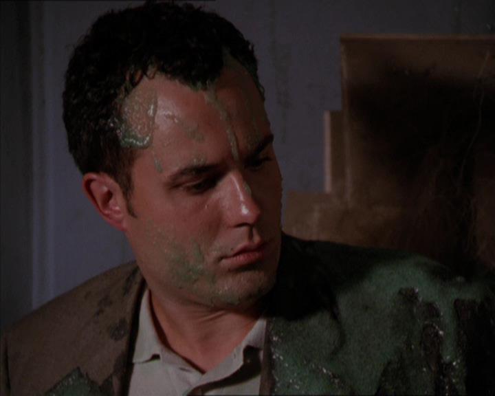 Charmed-Online_dot_net-2x05TheDevilsMusic2244.jpg