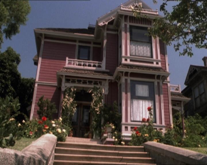Charmed-Online-dot-net_205ShesaManBabyaMan0446.jpg